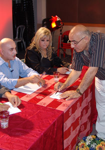 عرفزيون 2010 ينتقل للمرحلة الثانية مع21 متسابقا والمنافسة تشتد صورة رقم 1 عرفزيون 2010 ينتقل للمرحلة الثانية مع21 متسابقا والمنافسة تشتد صورة رقم 1