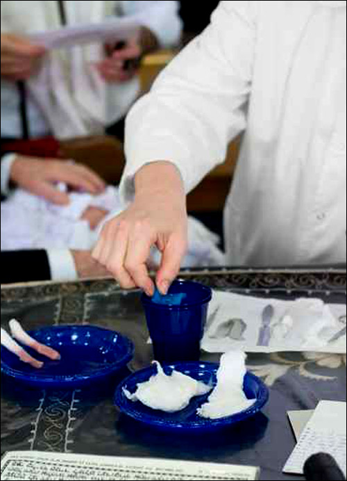 اجرت لها عملية ختان.. قتلتها ودفنتها بسرعة لإخفاء جريمتها!! صورة رقم 1