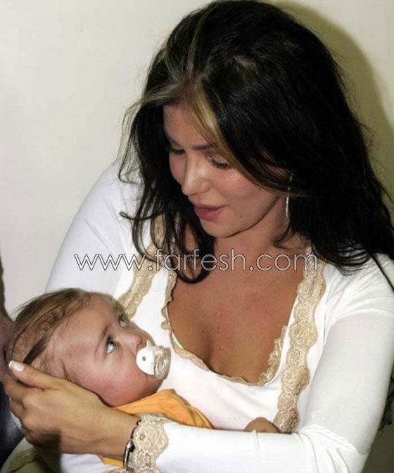 مي: اساعد المحتاجين بعيدا عن الاعلام الذي يلجأ اليه البعض  صورة رقم 5