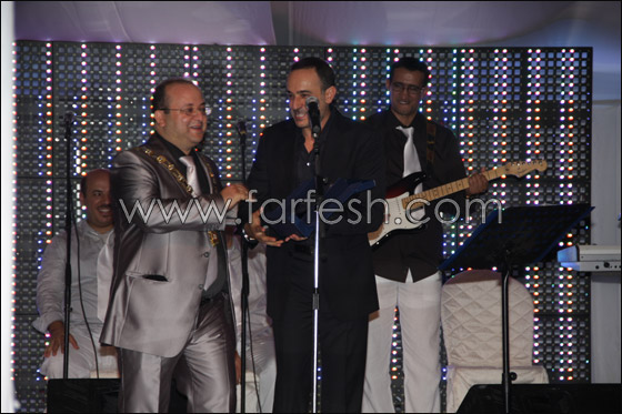 الرباعي يتبرع بـ10 الاف دينار لمرضى السرطان  صورة رقم 5