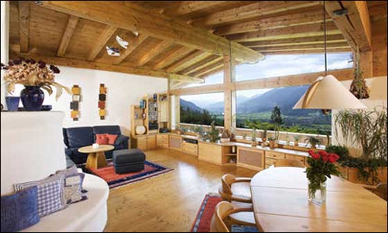 فازت بفيللا  مليونير نمساوي بعد شرائها تذكرة بقيمة 99 يورو  صورة رقم 4