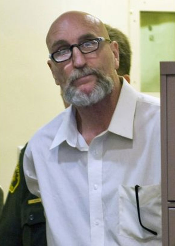 تأخر في دفع الرسوم الشهرية فكانت النتيجة جثة ابنته في الثلاجة  صورة رقم 7