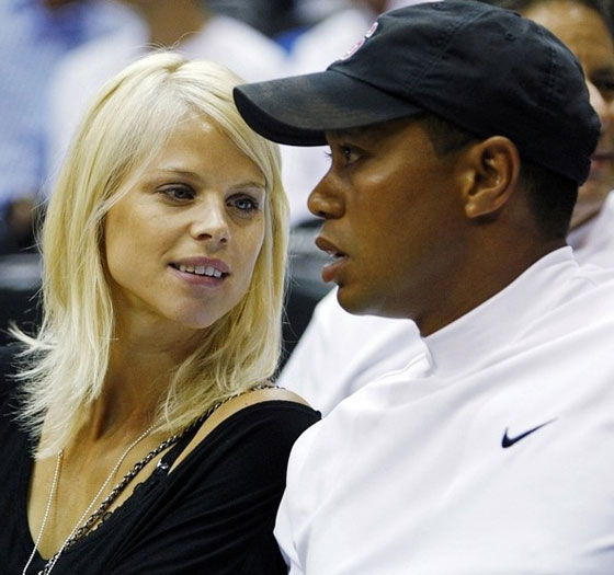 لاعب الغولف الشهير تايجر وودز ينفصل عن زوجته رسمياً!  صورة رقم 10