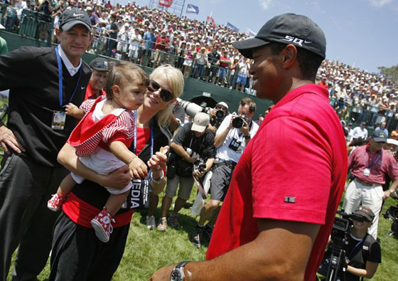 لاعب الغولف الشهير تايجر وودز ينفصل عن زوجته رسمياً!  صورة رقم 8