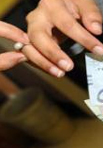 عرضت نفسها مقابل 300 ريال لممارسة الرذيلة مع سعودي! صورة رقم 1