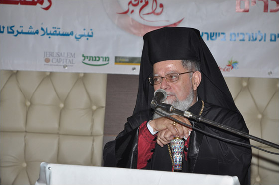 شتراوس تُفاجئ المشاركين في الإفطار الرمضاني الذي أقامَهُ 