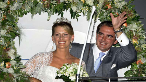 صور من حفل زفاف الأمير اليوناني اللعوب على حبيبته الشقراء  صورة رقم 10