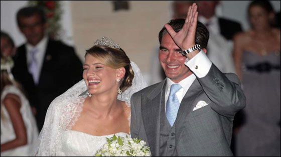 صور من حفل زفاف الأمير اليوناني اللعوب على حبيبته الشقراء  صورة رقم 19