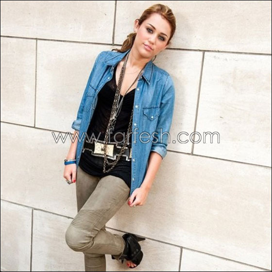 هل انفصلت النجمة مايلي  سايرس عن صديقها؟!  صورة رقم 8