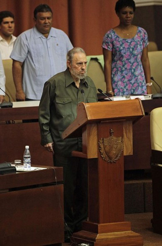 كاسترو يؤكد: بن لادن عميل والطبخة بدون بهارات!  صورة رقم 3