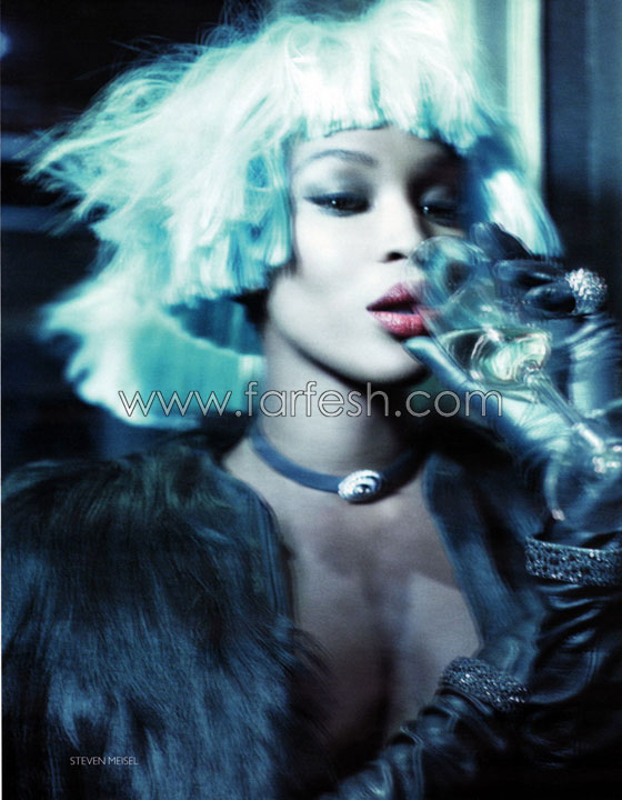 كامبل تنهال بوابل من الشتائم على نادل بسبب سلطة! صورة رقم 16 كامبل تنهال بوابل من الشتائم على نادل بسبب سلطة! صورة رقم 16