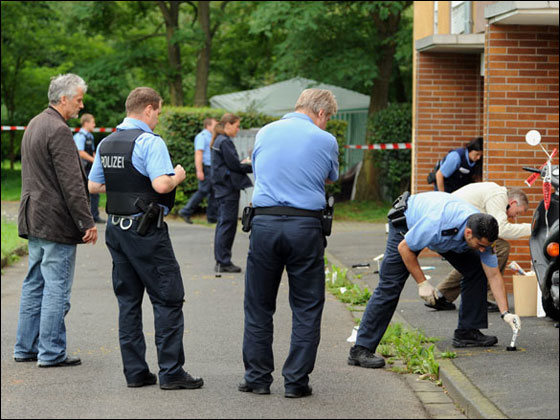 لعبة أطفال تشبه المسدس الحقيقي تدخله المستشفى بحالة حرجة! صورة رقم 2 لعبة أطفال تشبه المسدس الحقيقي تدخله المستشفى بحالة حرجة! صورة رقم 2