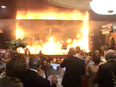 مأساة.. حريق ضخم يندلع في صالة العرس في لبنان  صورة رقم 4