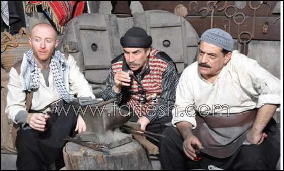 من أول من سيطلق النار على مأمون؟ فريال، النمس، أم معتز؟ صورة رقم 9 من أول من سيطلق النار على مأمون؟ فريال، النمس، أم معتز؟ صورة رقم 9