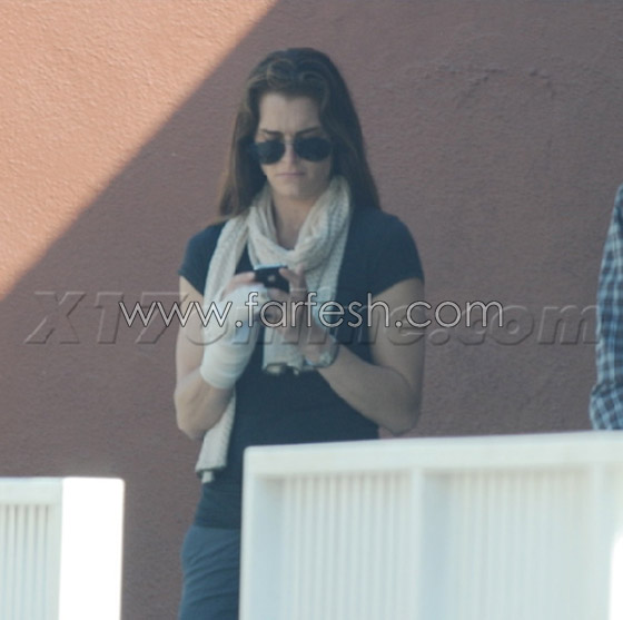 بروك شيلدز تكسر يدها خلال التدريبات! صورة رقم 5 بروك شيلدز تكسر يدها خلال التدريبات! صورة رقم 5