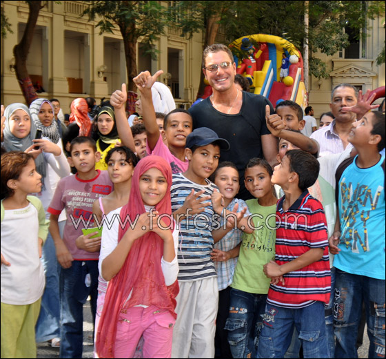 بالصور.. أبو الليف وهجرس وحاتم ورمضان في حفل إفطار! صورة رقم 9 بالصور.. أبو الليف وهجرس وحاتم ورمضان في حفل إفطار! صورة رقم 9