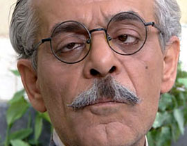 من أول من سيطلق النار على مأمون؟ فريال، النمس، أم معتز؟ صورة رقم 1 من أول من سيطلق النار على مأمون؟ فريال، النمس، أم معتز؟ صورة رقم 1