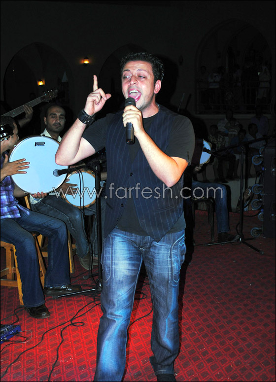 في رمضان.. نجوم مرفوعون من الخدمة الغنائية ويتفرّغون للعبادة! صورة رقم 5 في رمضان.. نجوم مرفوعون من الخدمة الغنائية ويتفرّغون للعبادة! صورة رقم 5