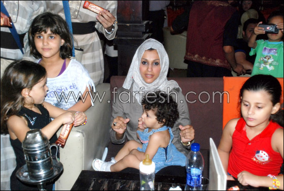 الأخ غير الشرعي لميريام فارس في حفل الجريني     صورة رقم 11