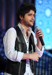 ناصيف: الكاميرا تصور 24 ساعة.. لن أقول اني كنت عفوي! صورة رقم 2 ناصيف: الكاميرا تصور 24 ساعة.. لن أقول اني كنت عفوي! صورة رقم 2