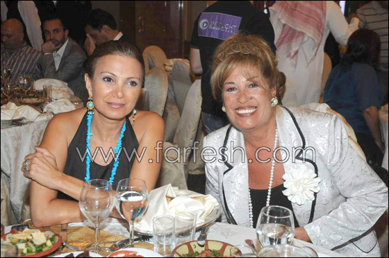 مسلسلات اون لاين في افطار نجوم باب الحارة وزهرة وأزواجها والقعقاع! صورة رقم 11 مسلسلات اون لاين في افطار نجوم باب الحارة وزهرة وأزواجها والقعقاع! صورة رقم 11