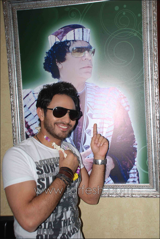 تامر حسني يرتدي الزي الليبي ويؤذن للصلاة! صورة رقم 6 تامر حسني يرتدي الزي الليبي ويؤذن للصلاة! صورة رقم 6