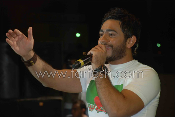 تامر حسني يرتدي الزي الليبي ويؤذن للصلاة! صورة رقم 4 تامر حسني يرتدي الزي الليبي ويؤذن للصلاة! صورة رقم 4