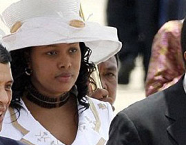 الملك مسواتي الثالث يقترن بزوجته الـ 13!!        صورة رقم 1