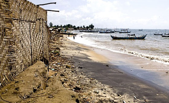 في بوشنان تبني ليبتلع البحر منزلك غرفة.. غرفة!!  صورة رقم 5