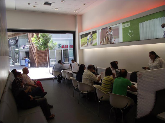 orange تفتح مجال العمل في مركزها الجديد أمام أهالي الناصرة وقضاها صورة رقم 8