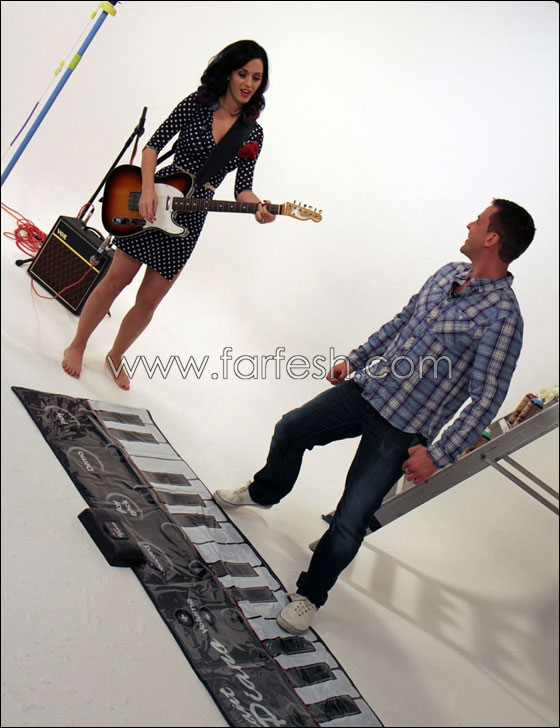 تشبها بباباي.. بيري تتناول السبانخ يوميا!! صورة رقم 16 تشبها بباباي.. بيري تتناول السبانخ يوميا!! صورة رقم 16