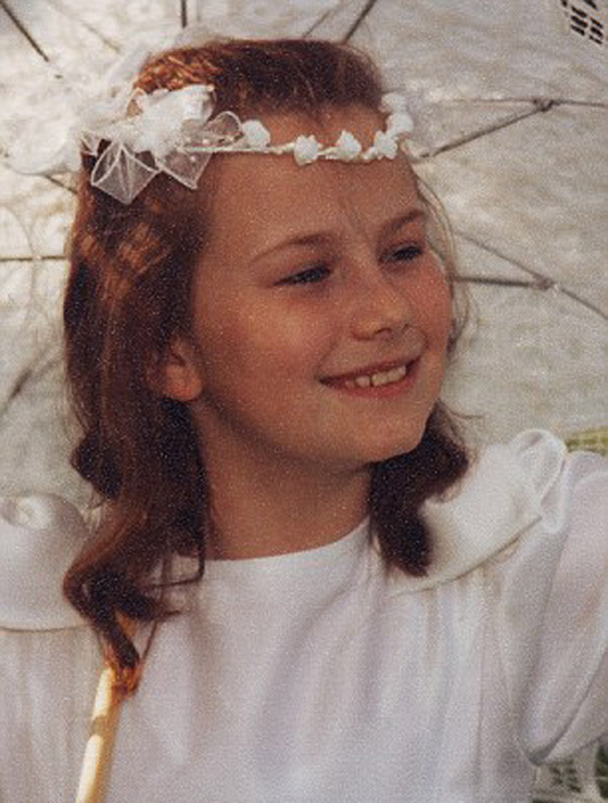 ضحية اختطاف الـ8 أعوام تتخطى معانتها بسيرتها الذاتيه!  صورة رقم 5