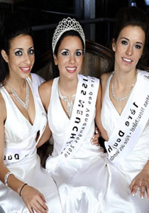 سويسرا: رفض الاعتراف بتتويج 3 فتيات مسلمات على عرش الجمال! صورة رقم 1