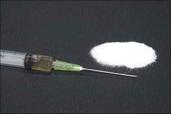 القبض على مسافر آسيوي هرب 3 كيلو هيروين في ضمادات طبية!! صورة رقم 1 القبض على مسافر آسيوي هرب 3 كيلو هيروين في ضمادات طبية!! صورة رقم 1