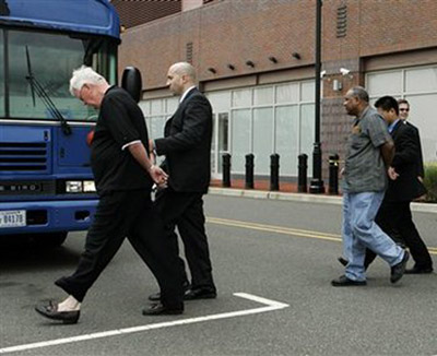 يسرقان.. ينامان.. والى السجن سوية يذهبان!! صورة رقم 1