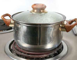 سوريا: طفل يلقى حتفه جراء سقوطه في وعاء ماء ساخن!! صورة رقم 1