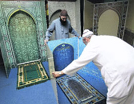 اقم صلاتك اينما كنت.. اليك المسجد 