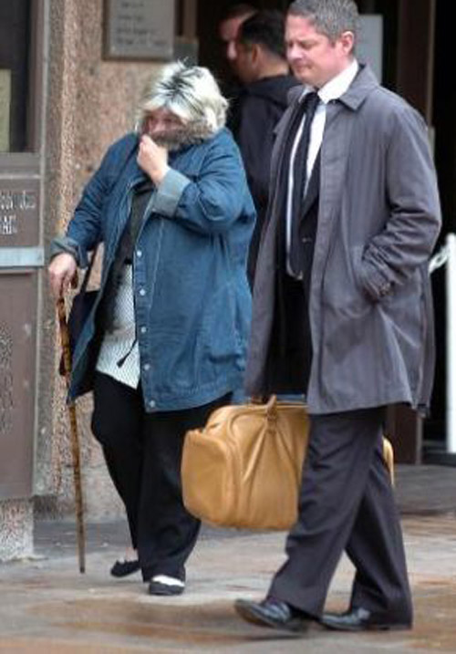 كانت فريسة الكحول.. فاحتفظت بأجنتها في خزانتها 20 عاما  صورة رقم 2