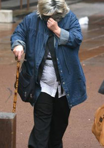 كانت فريسة الكحول.. فاحتفظت بأجنتها في خزانتها 20 عاما  صورة رقم 1