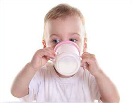 الكويت: البنزين روى ظمأ طفل!! صورة رقم 1 الكويت: البنزين روى ظمأ طفل!! صورة رقم 1