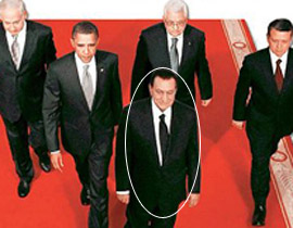 في صحيفة الاهرام: مبارك من المؤخرة الى المقدمة!!     صورة رقم 3