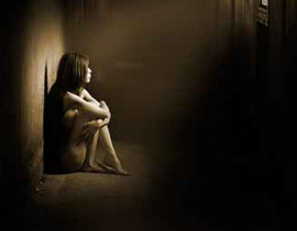 السجن 5 سنوات لمراهقة قتلت والدتها! صورة رقم 1