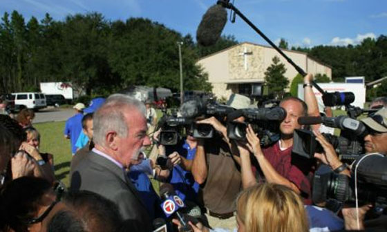 ثمن حماية الداعي بإحراق القرآن.. 180 ألف دولار!!  صورة رقم 5