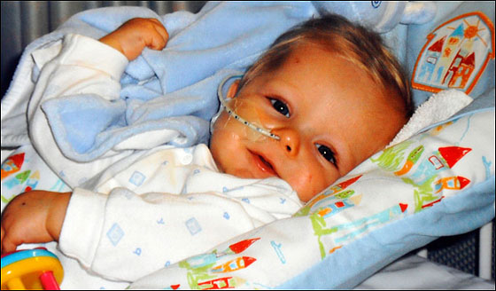 اعجوبة: طفل ينجو من 7 ذبحات قلبية أصابته خلال ليلة واحدة!  صورة رقم 4