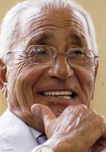 رقية السادات تعترض على تصريحات هيكل ضد والدها!! صورة رقم 2