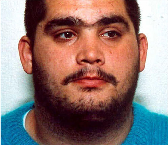 جريمة.. لم يكفه قتل سيدتين، فأكل من لحم إحداهما!! صورة رقم 3