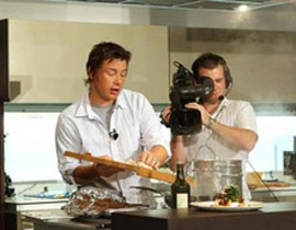 سابقة في دبي والامارات.. افتتاح مطعم لجيمي اوليفر!! صورة رقم 1