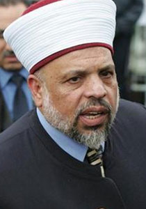 التميمي: اسرائيل حقنت صخور الاقصى بكيماويات ستؤدي لانهياره! صورة رقم 1