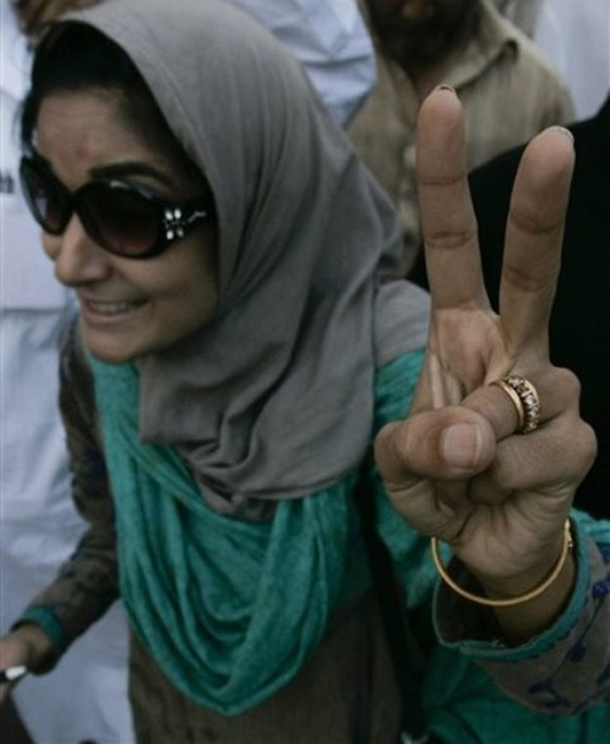  السجن 86 عاما لعالمة باكستانية حاولت قتل جنديين أمريكيين        صورة رقم 9