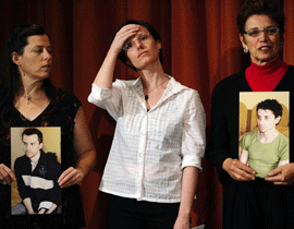 امريكية تلتقي الرئيس الايراني وتطالبه بإطلاق سراح خطيبها  صورة رقم 1